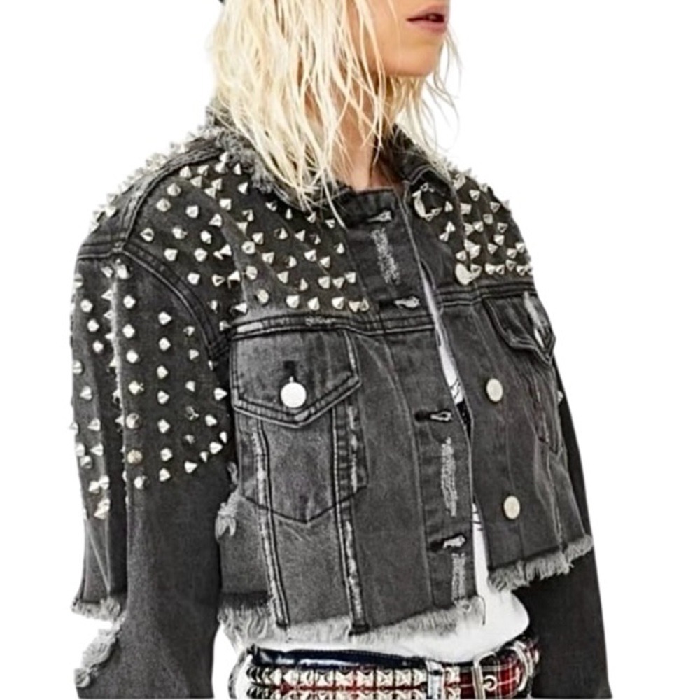 Azalea Wang Studded Grey Denim‎ Jean Cropped Jacket